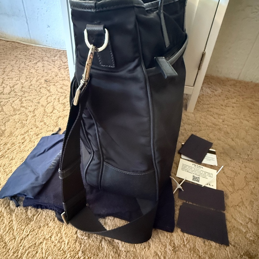 Prada Black Nylon Zipped Shopping Tote Bag - Picture 4 of 13